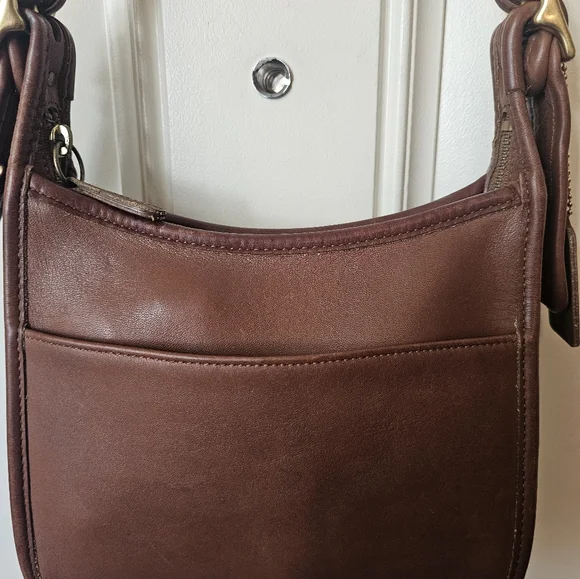 Coach VTG. LEGACY ZIP BAG #L8N-9997 - Picture 6 of 13